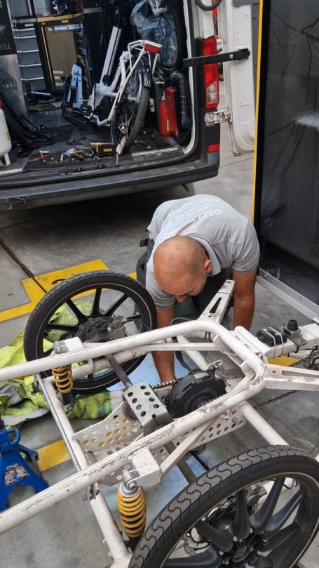 CYCLEDELIK mechanic EAV repairs