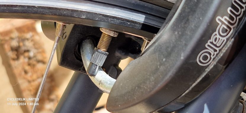 CYCLEDELIK Valve Guard Protection for ebikes and cargobikes with frame locks.